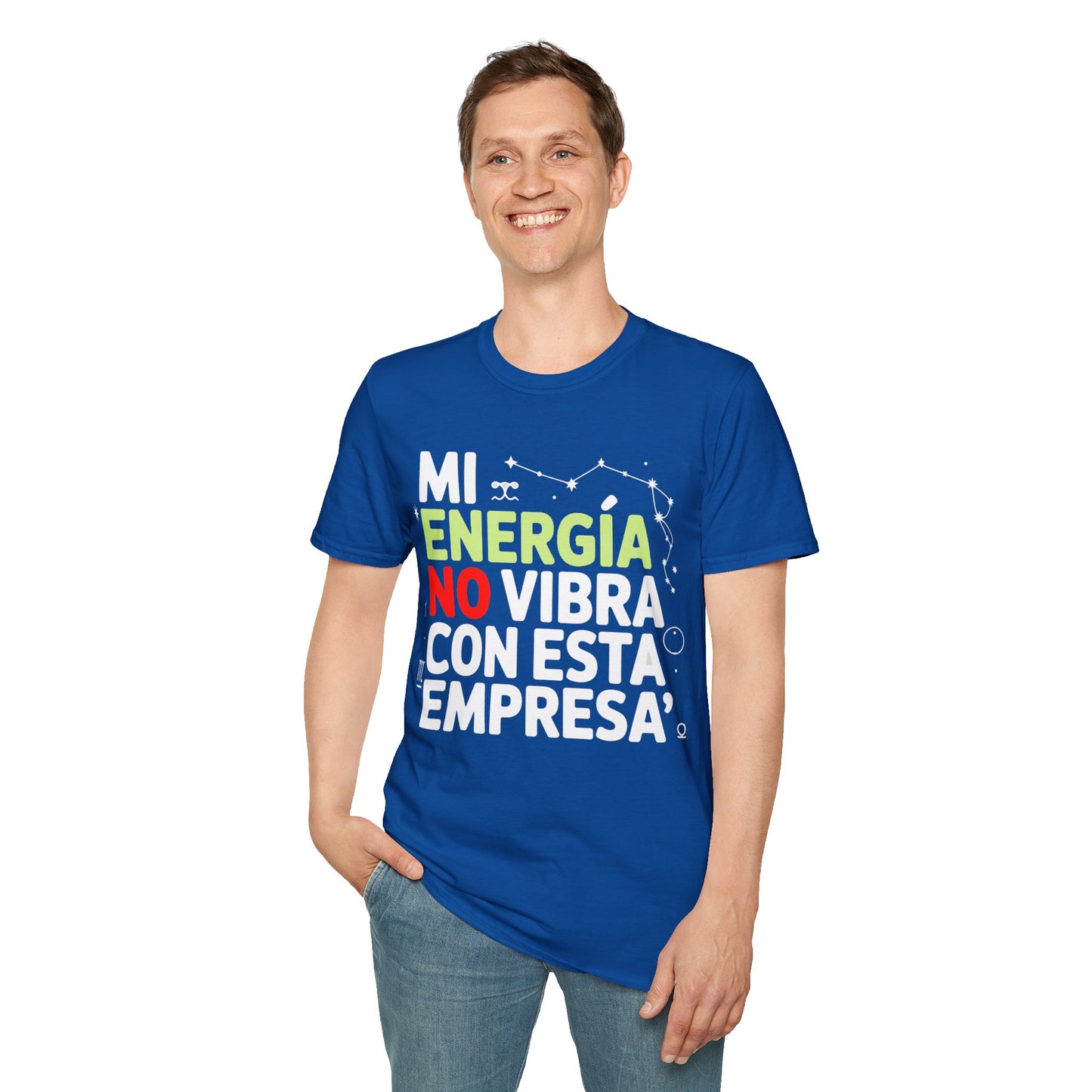 Camiseta memes oficina — "Mi energía no vibra con esta empresa"
